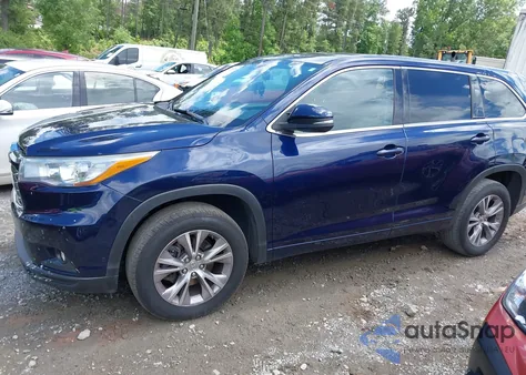 2015 Toyota Highlander Le Plus V6 из США, поврежденный, VIN 5TDZKRFH1FS072320